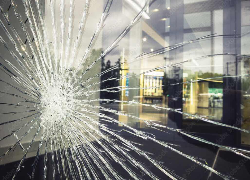 Reparatur von Fenstern, Türen, Schiebetüren, Raffstore und Rollladen